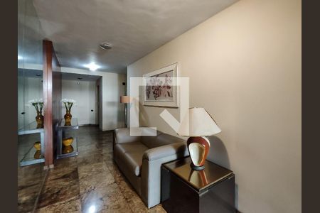 Apartamento à venda com 138m², 3 quartos e 2 vagasFachada e portaria