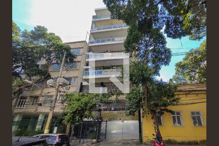 Apartamento à venda com 138m², 3 quartos e 2 vagasFachada e portaria