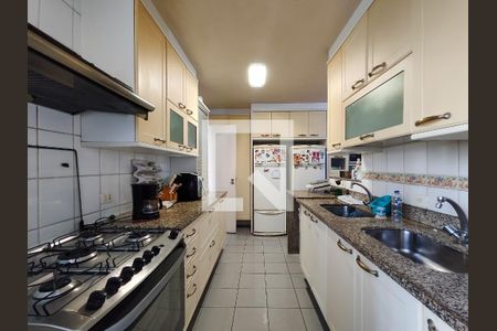 Apartamento à venda com 138m², 3 quartos e 2 vagasCozinha