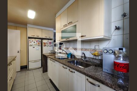 Apartamento à venda com 138m², 3 quartos e 2 vagasCozinha