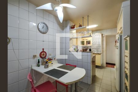 Apartamento à venda com 138m², 3 quartos e 2 vagasCopa