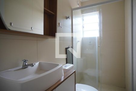 Banheiro de apartamento para alugar com 1 quarto, 48m² em Jardim São Pedro, Porto Alegre