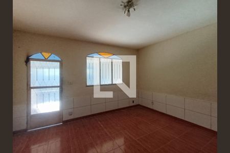Sala de casa para alugar com 2 quartos, 120m² em Heliópolis, Belford Roxo
