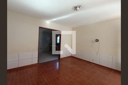 Casa para alugar com 2 quartos, 120m² em Heliópolis, Belford Roxo