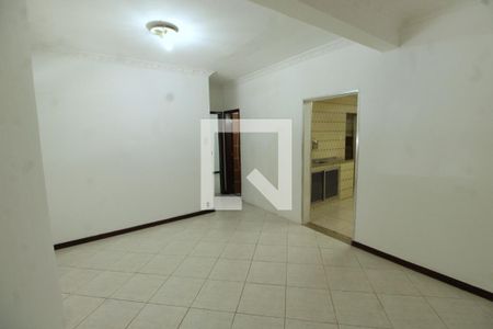 Sala de casa para alugar com 2 quartos, 70m² em Irajá , Rio de Janeiro