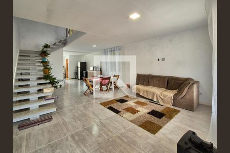 Sala de casa de condomínio para alugar com 3 quartos, 400m² em Recreio dos Bandeirantes, Rio de Janeiro