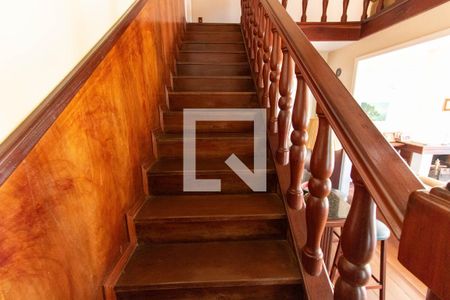 Escada de casa à venda com 5 quartos, 460m² em Vila Progresso, Niterói