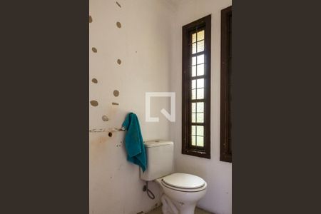 Casa à venda com 290m², 4 quartos e 4 vagasLavabo