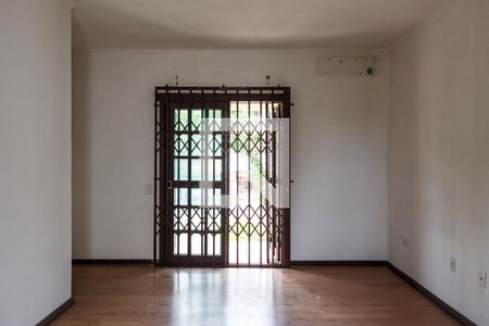 Casa à venda com 290m², 4 quartos e 4 vagasSuite 