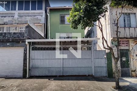 Casa à venda com 139m², 3 quartos e 2 vagasFachada