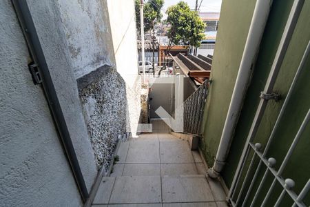 Casa à venda com 139m², 3 quartos e 2 vagasCorredor LateralEscada