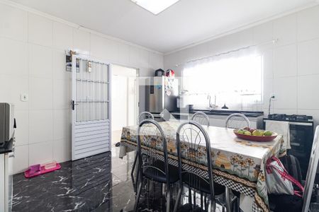 Casa à venda com 139m², 3 quartos e 2 vagasCozinha