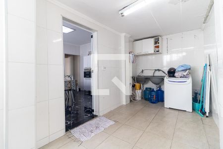 Casa à venda com 139m², 3 quartos e 2 vagasLavanderia