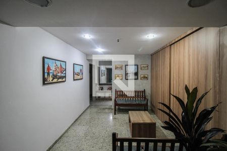 Hall de entrada de apartamento para alugar com 2 quartos, 78m² em Centro, Nova Iguaçu