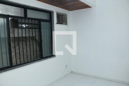 Quarto 2 de casa para alugar com 2 quartos, 60m² em Metrópole, Nova Iguaçu