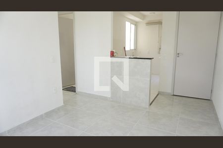 Sala de apartamento para alugar com 2 quartos, 40m² em Gardênia Azul, Rio de Janeiro