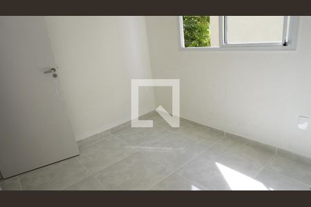 Quarto 1 de apartamento para alugar com 2 quartos, 40m² em Gardênia Azul, Rio de Janeiro