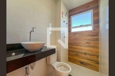 Banheiro de apartamento para alugar com 2 quartos, 45m² em Santos Dumont, São Leopoldo