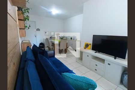 Sala de apartamento para alugar com 3 quartos, 76m² em Moinho Velho, São Paulo