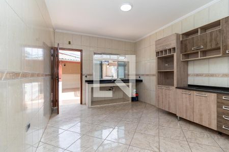Casa à venda com 313m², 6 quartos e 7 vagasCasa 2 - Cozinha