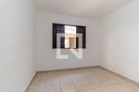 Casa 1 - Quarto 2 de casa à venda com 6 quartos, 313m² em Jardim das Camélias, São Paulo