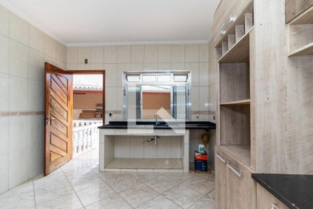 Casa à venda com 313m², 6 quartos e 7 vagasCasa 2 - Cozinha