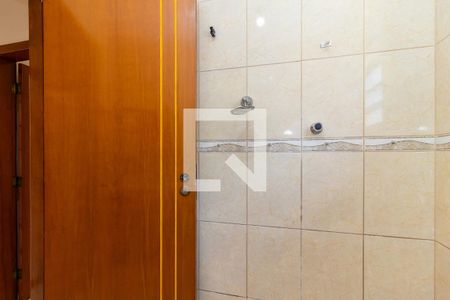 Casa à venda com 313m², 6 quartos e 7 vagasCasa 2 - Banheiro