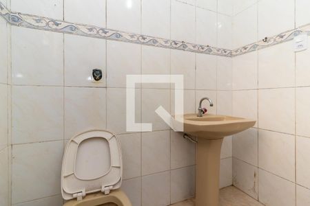 Casa à venda com 313m², 6 quartos e 7 vagasCasa 1 - Banheiro