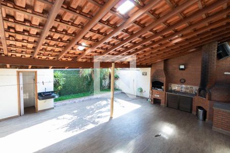 Casa à venda com 232m², 2 quartos e 3 vagasChurrasqueira