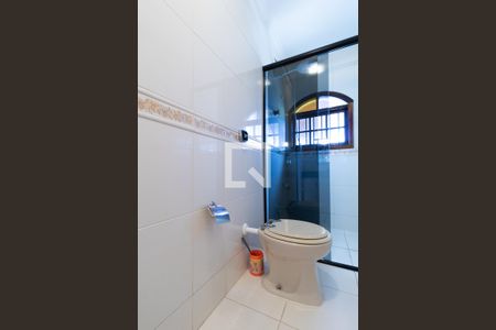 Casa à venda com 232m², 2 quartos e 3 vagasBanheiro Suite 2