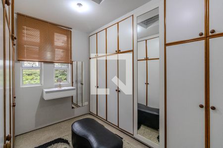 Casa à venda com 435m², 3 quartos e 3 vagas Casa à venda com 435m², 3 quartos e 3 vagasSuite 1