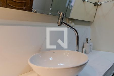 Casa à venda com 435m², 3 quartos e 3 vagas Casa à venda com 435m², 3 quartos e 3 vagasBanheiro da Suíte 2