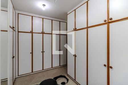 Casa à venda com 435m², 3 quartos e 3 vagas Casa à venda com 435m², 3 quartos e 3 vagasSuite 1