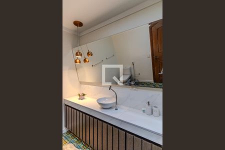 Casa à venda com 435m², 3 quartos e 3 vagas Casa à venda com 435m², 3 quartos e 3 vagasBanheiro da Suíte 2