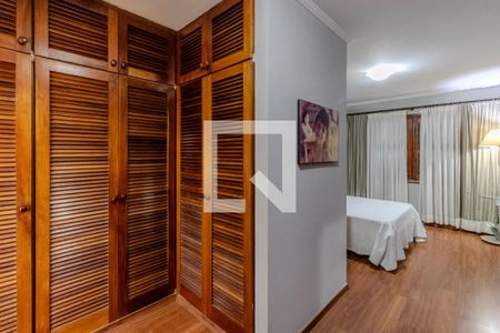 Casa à venda com 435m², 3 quartos e 3 vagas Casa à venda com 435m², 3 quartos e 3 vagasSuite 2