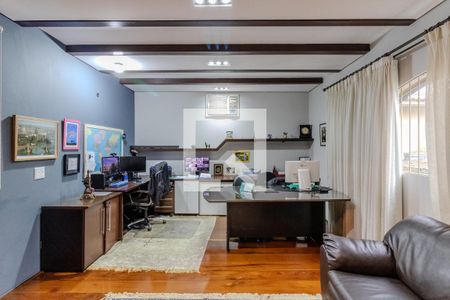 Sala de casa à venda com 3 quartos, 325m² em Jardim Leonor, São Paulo