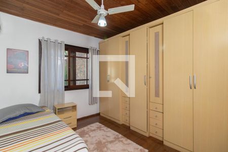 Casa à venda com 284m², 5 quartos e 2 vagas Casa à venda com 284m², 5 quartos e 2 vagasQuarto 2