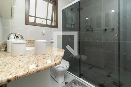 Casa à venda com 284m², 5 quartos e 2 vagas Casa à venda com 284m², 5 quartos e 2 vagasBanheiro da Suíte