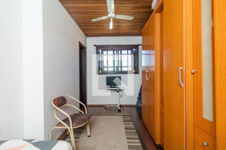 Casa à venda com 284m², 5 quartos e 2 vagas Casa à venda com 284m², 5 quartos e 2 vagasQuarto 5 - Segundo andar