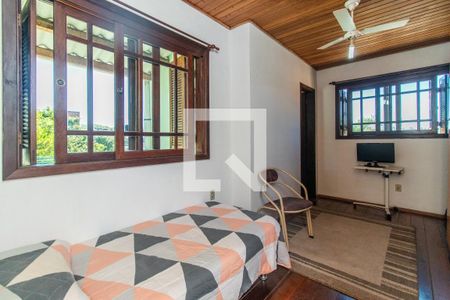 Casa à venda com 284m², 5 quartos e 2 vagas Casa à venda com 284m², 5 quartos e 2 vagasQuarto 5 - Segundo andar