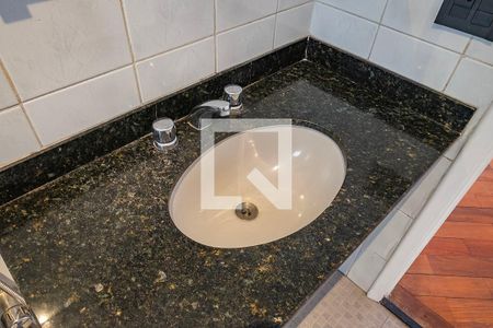 Apartamento para alugar com 76m², 2 quartos e 2 vagas Apartamento para alugar com 76m², 2 quartos e 2 vagasBanheiro