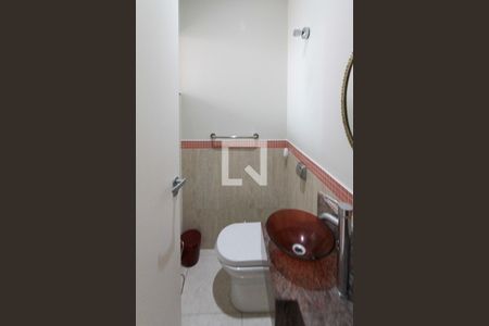 Lavabo de casa à venda com 2 quartos, 120m² em Vila Darli, São Paulo