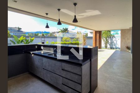 Casa de condomínio à venda com 350m², 4 quartos e 3 vagasÁrea comum