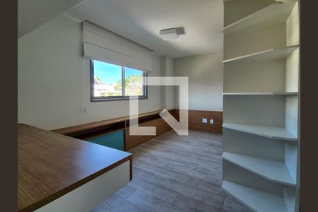 Casa de condomínio à venda com 350m², 4 quartos e 3 vagasQuarto 4