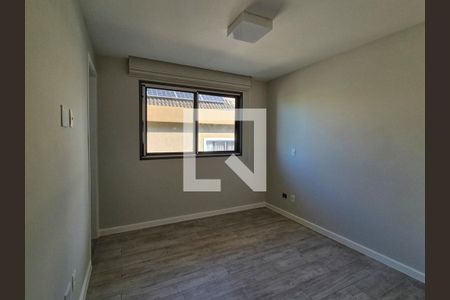 Casa de condomínio à venda com 350m², 4 quartos e 3 vagasQuarto 3