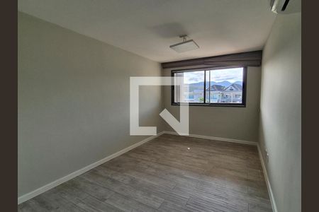 Casa de condomínio à venda com 350m², 4 quartos e 3 vagasQuarto 2