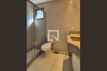 Casa de condomínio à venda com 350m², 4 quartos e 3 vagasBanheiro 2