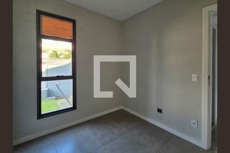 Casa de condomínio à venda com 350m², 4 quartos e 3 vagasQuarto de Serviço