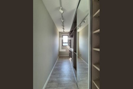 Casa de condomínio à venda com 350m², 4 quartos e 3 vagasQuarto