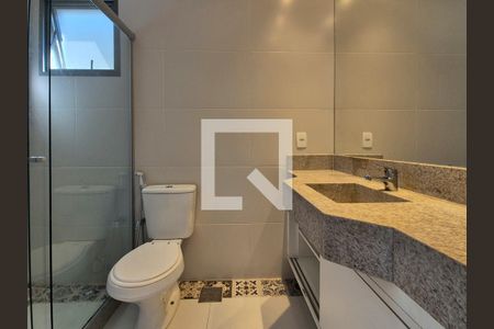 Casa de condomínio à venda com 350m², 4 quartos e 3 vagasBanheiro 2